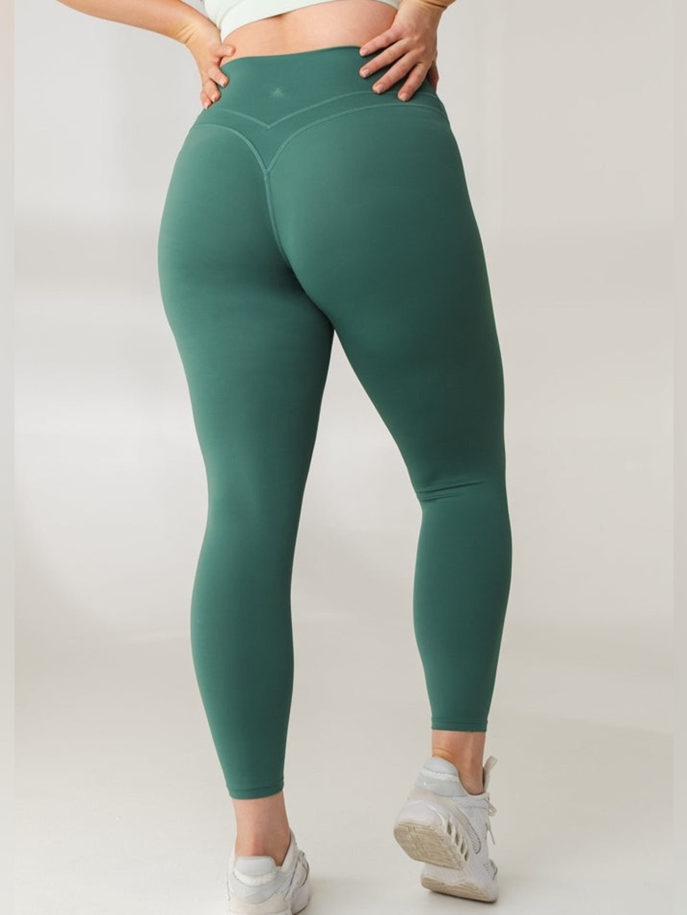 Vitality Revive Pant in Jade Sz S